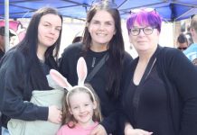 Easter crowds flock to Beachport