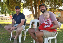 Lucindale locals treated to Christmas cheer