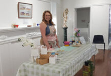 Sweet demonstration at Naracoorte Art Gallery