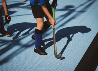 Close games in round five of hockey